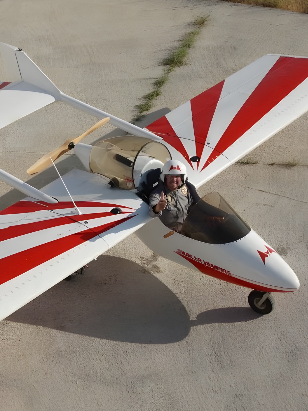 Using Artec Leo to digitize the untextured, organic surfaces of a vintage aircraft with sufficient precision to develop a digital copy that can be used to create functional spares.