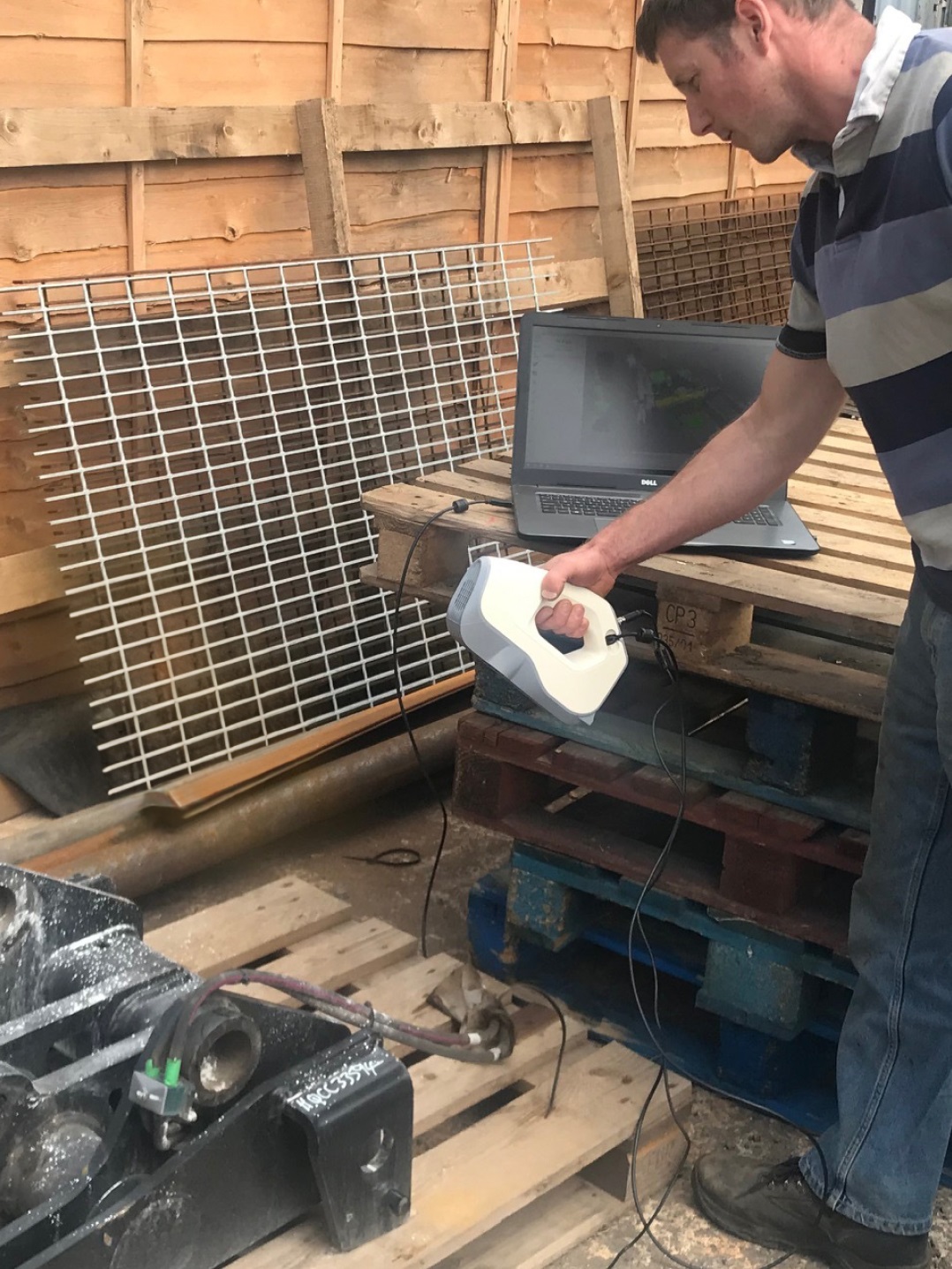 Slashing weeks off reverse engineering farm equipment with Artec Eva